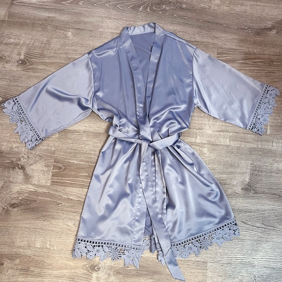 Periwinkle Blue Robe - Picture 8 of 9